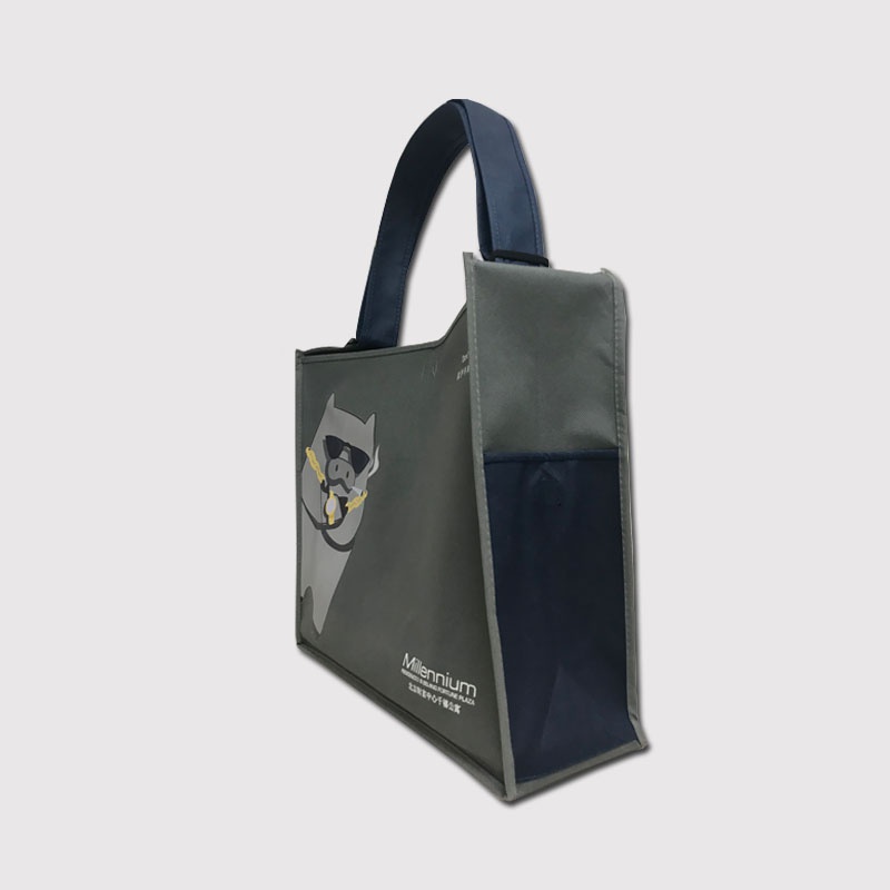 Non-woven one-shoulder portable gift bag