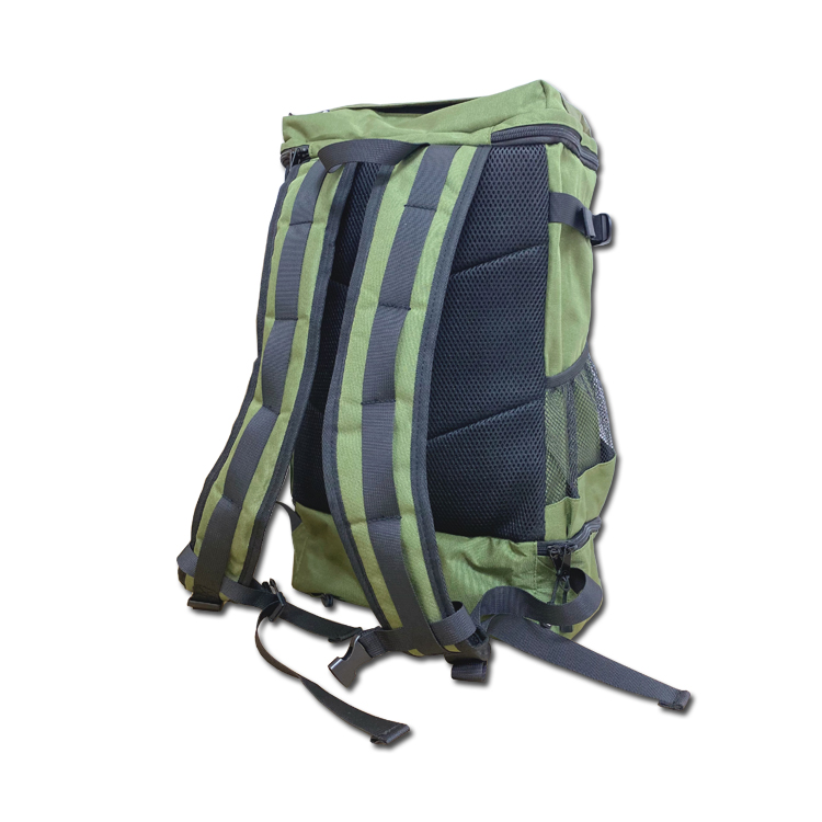Pick up outdoor backpacks and wait for Yufeng Bags to hear from you